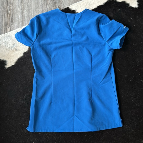 Figs (aya) scrub top - Picture 4 of 4